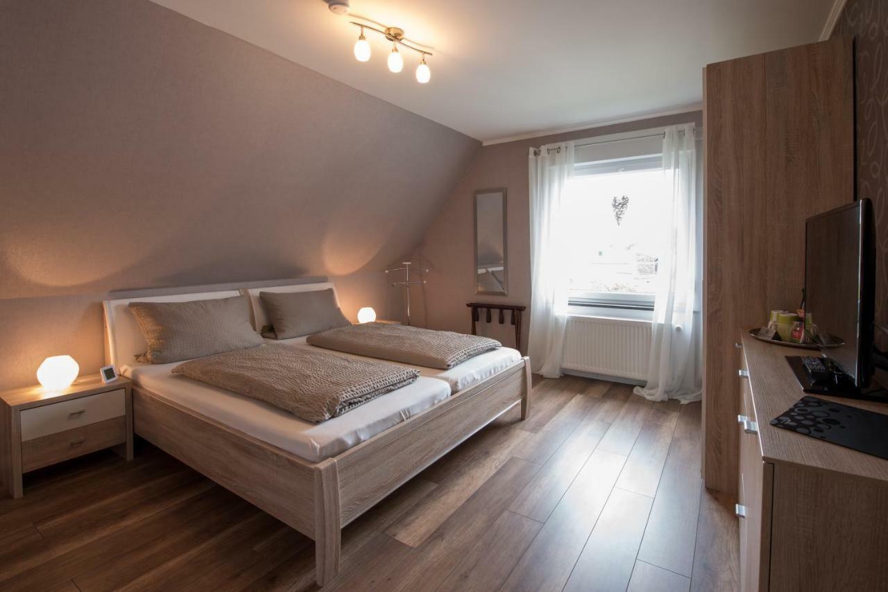 Gaestehaus Eifelzauber ケルベルク エクステリア 写真